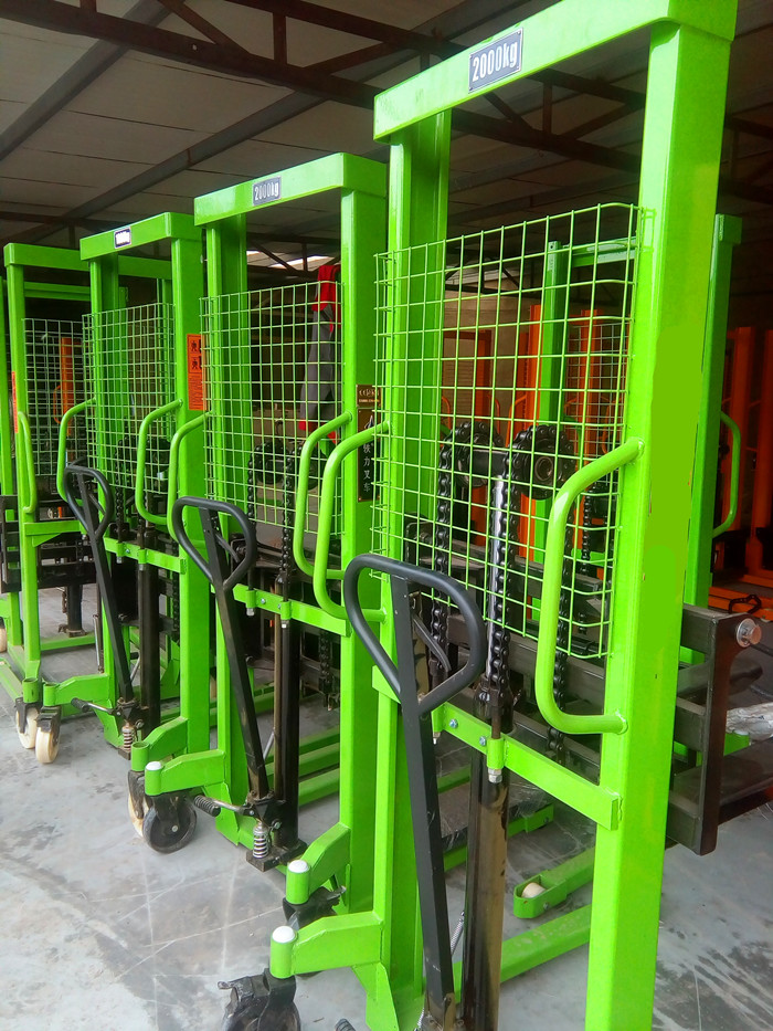 手動(dòng)堆高車價(jià)格