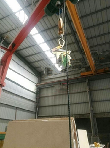 吊裝夾鉗與卷?yè)P(yáng)機(jī)配合使用案例分析